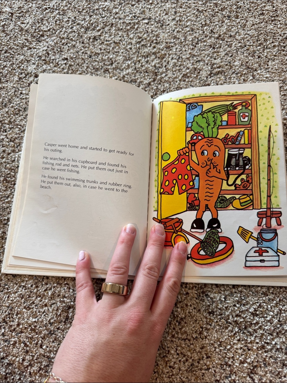 A Munch Bunch Book “Casper Carrot” by Giles Reed - Picture 12 of 12